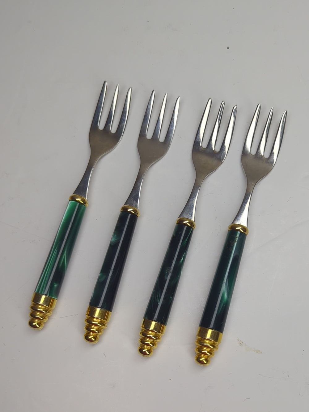 Vintage Gottinghen Oyster Forks Set of 4 Green Marbled Gold 18/10 Italy